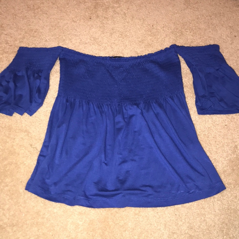 Over the shoulder top